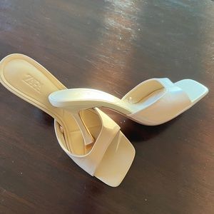 Zara sandals 39/8 new